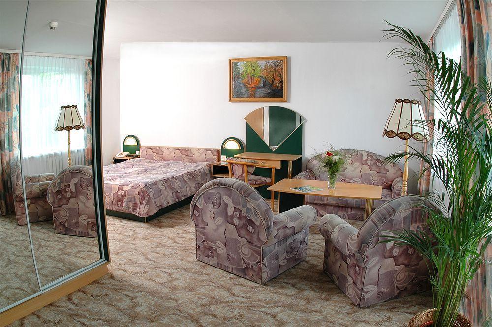 Hotel Gromada Medical Spa บุสโก-สดรูย ภายนอก รูปภาพ