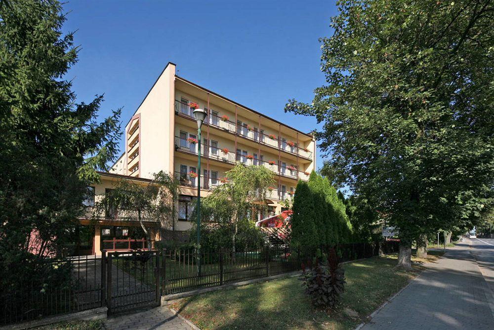 Hotel Gromada Medical Spa บุสโก-สดรูย ภายนอก รูปภาพ
