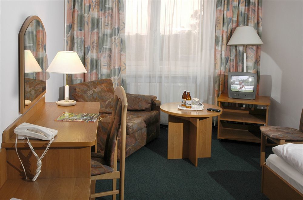 Hotel Gromada Medical Spa บุสโก-สดรูย ภายนอก รูปภาพ